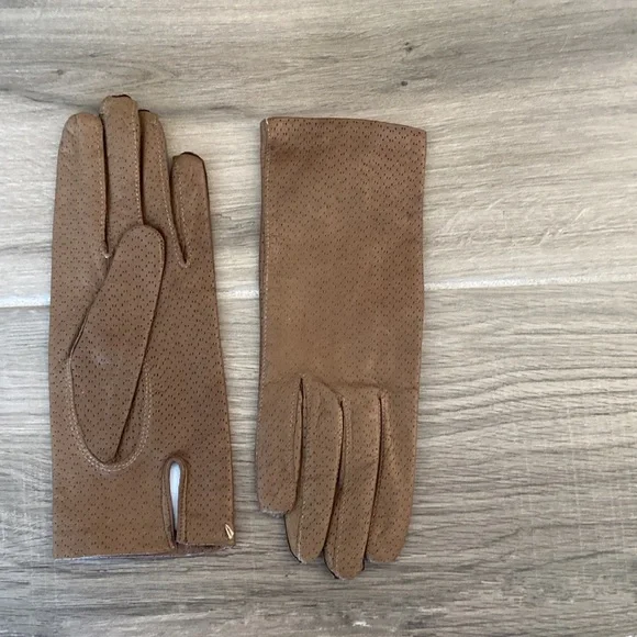 Vintage made in Italy 7 1/2 leather gloves - Picture 2 of 4